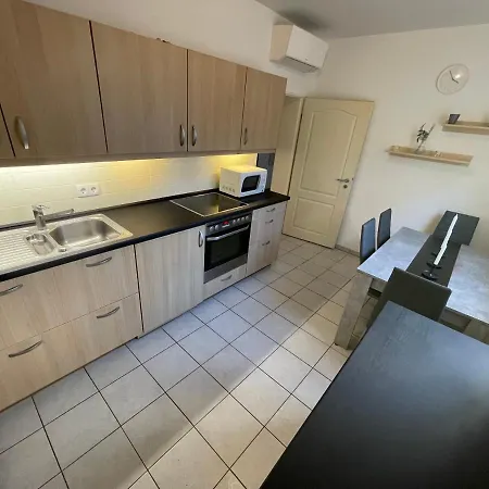 דירה Ferienwohnung Mit Klimaanlage *